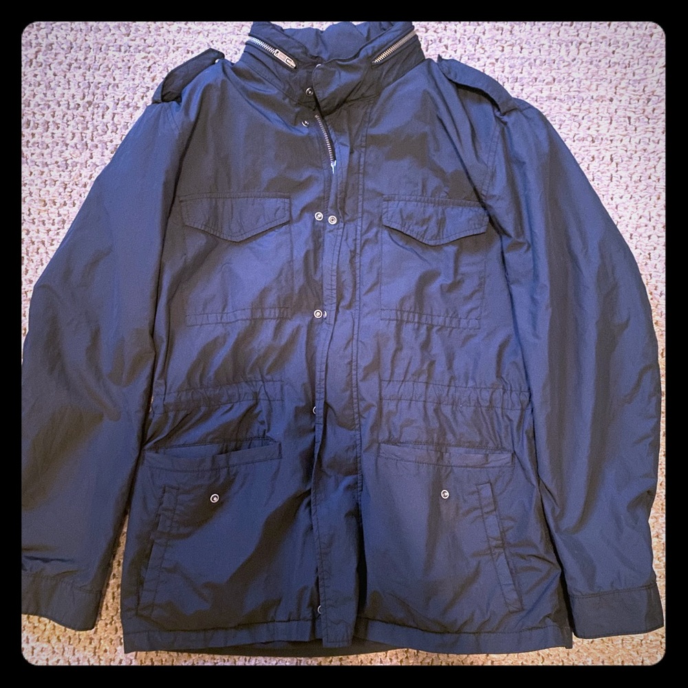 Gap medium length windbreaker